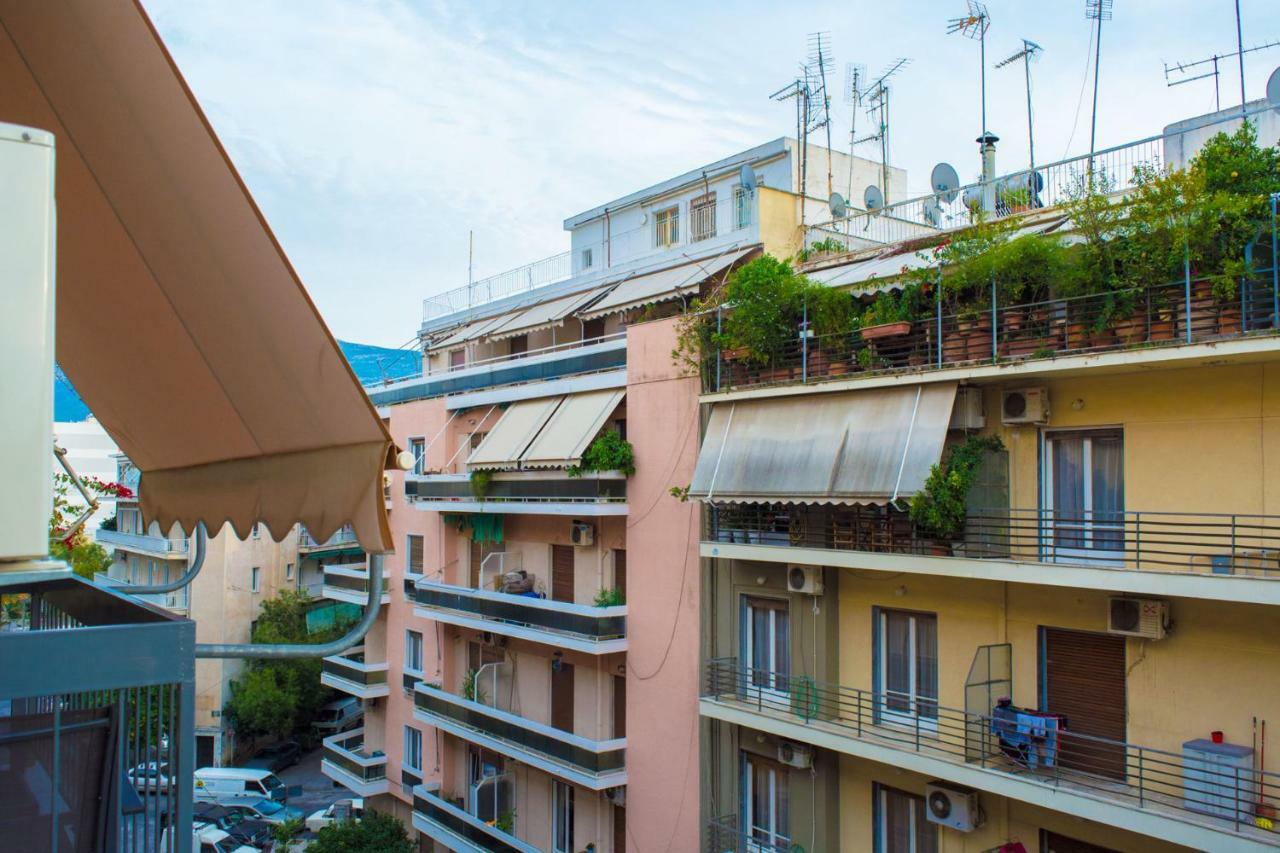 "Casa De Colores", Next To The Metro Atény Exteriér fotografie