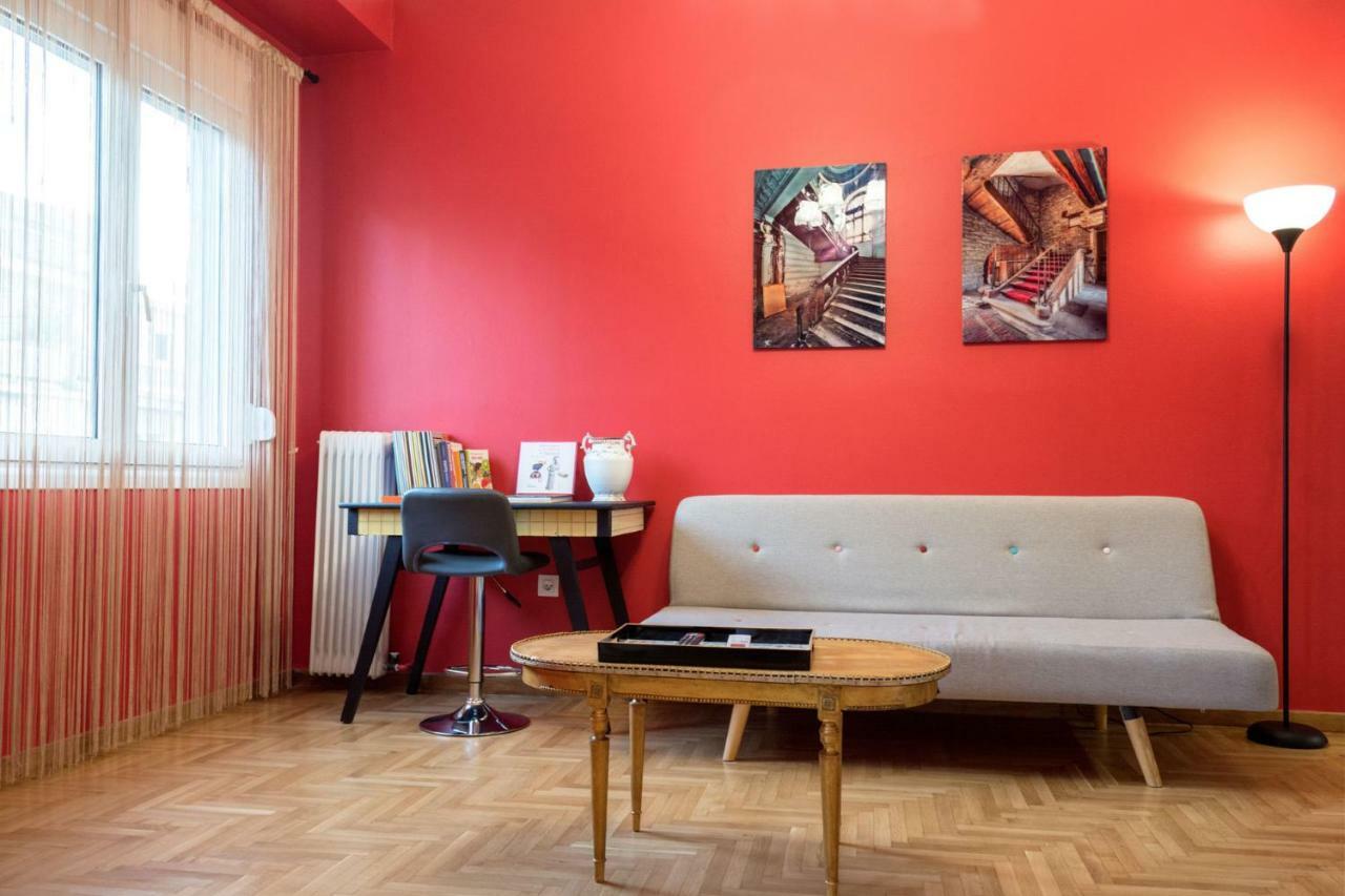 "Casa De Colores", Next To The Metro Atény Exteriér fotografie